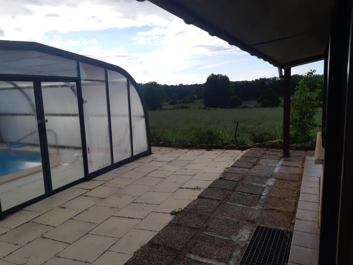 maison a la campagne avec piscine Flayat Extérieur photo